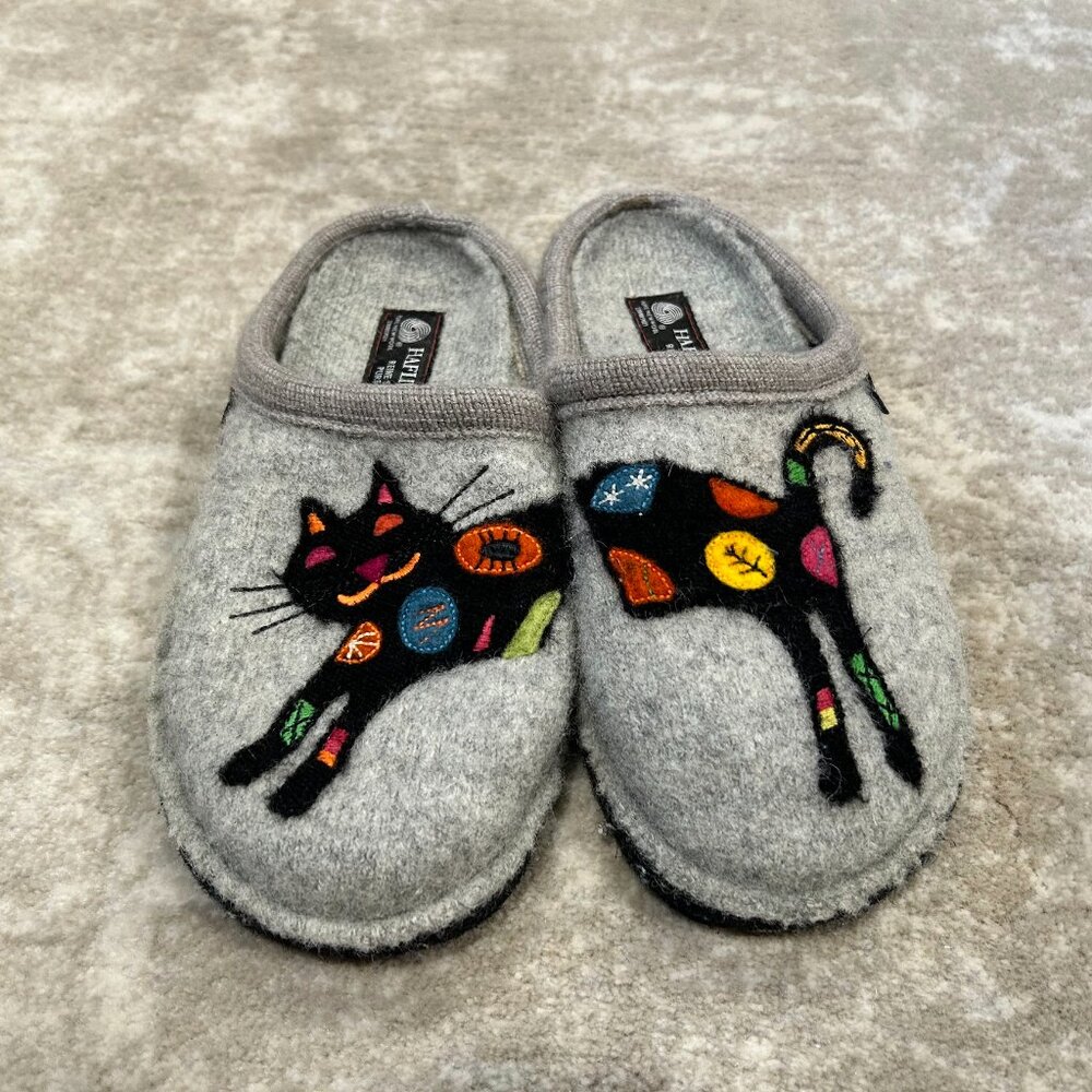 Preowned Haflinger Sassy Slipper Cat Kitty Silver Gray Boiled Wool Felt 38 / 7